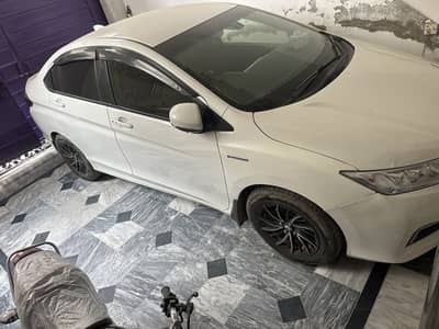 Honda Grace Hybrid 2019
