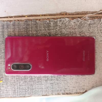 Sony x peria 5