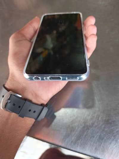 OPPO F15   8GB. 125GB. with box and charger