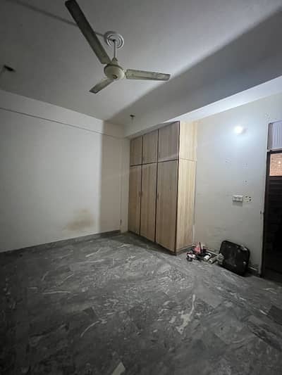 STUDIO ROOM FOR RENT