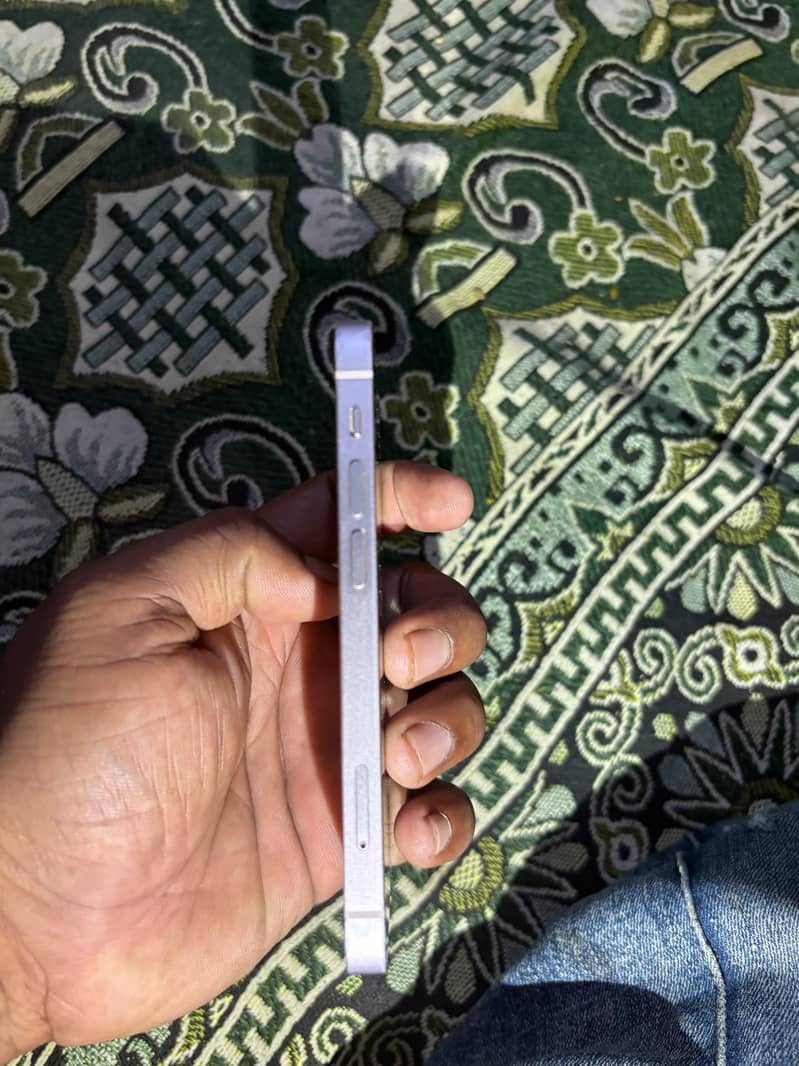 Apple iPhone 13 mini 5