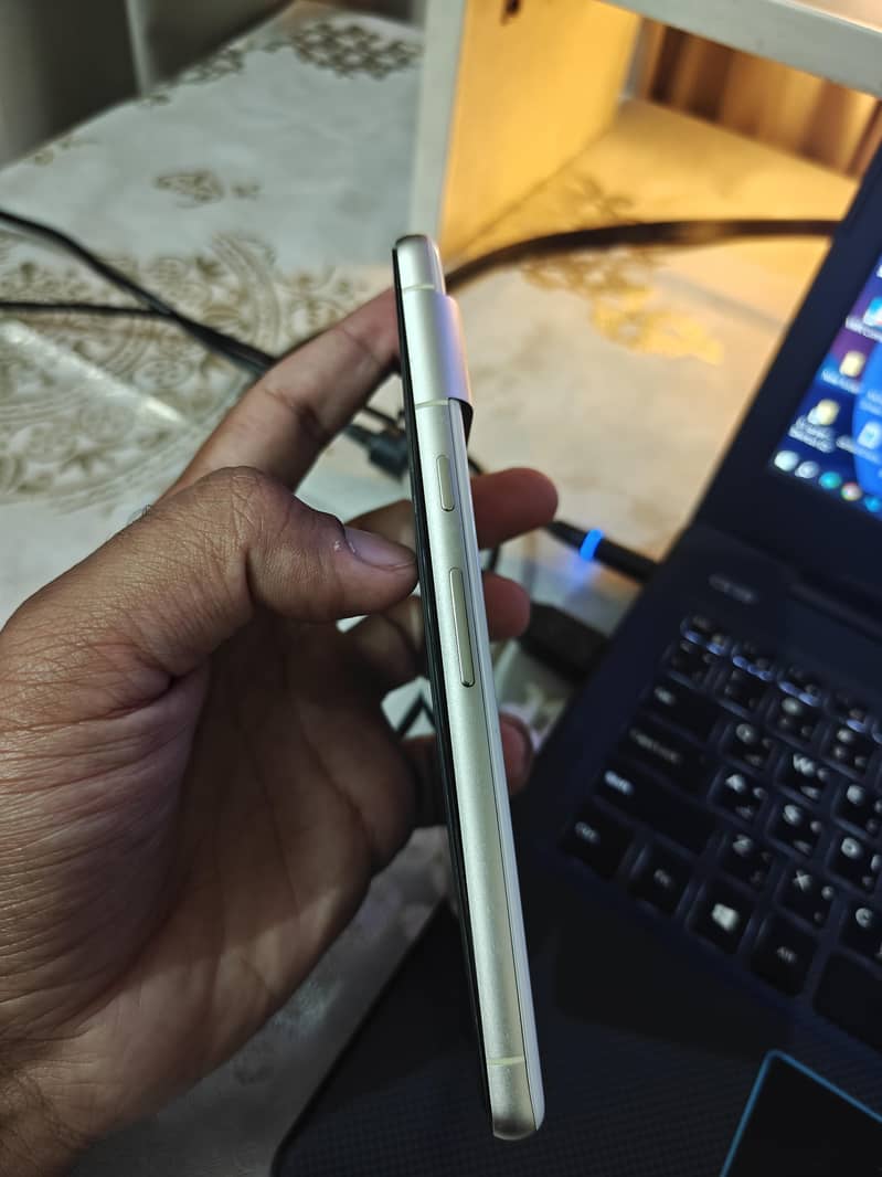 Google Pixel 7 256GB 4
