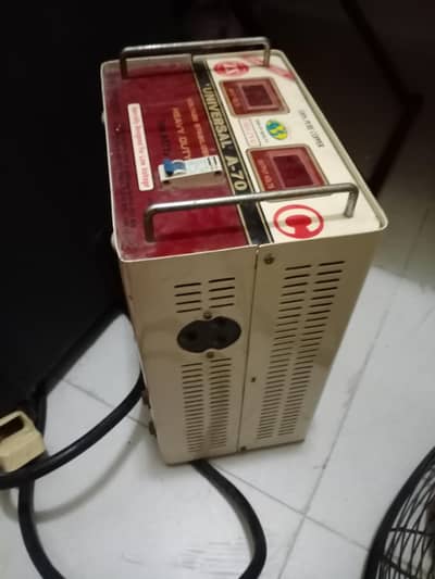 Universal A-70 Heavy Duty Voltage Stabilizer 7000 Watts