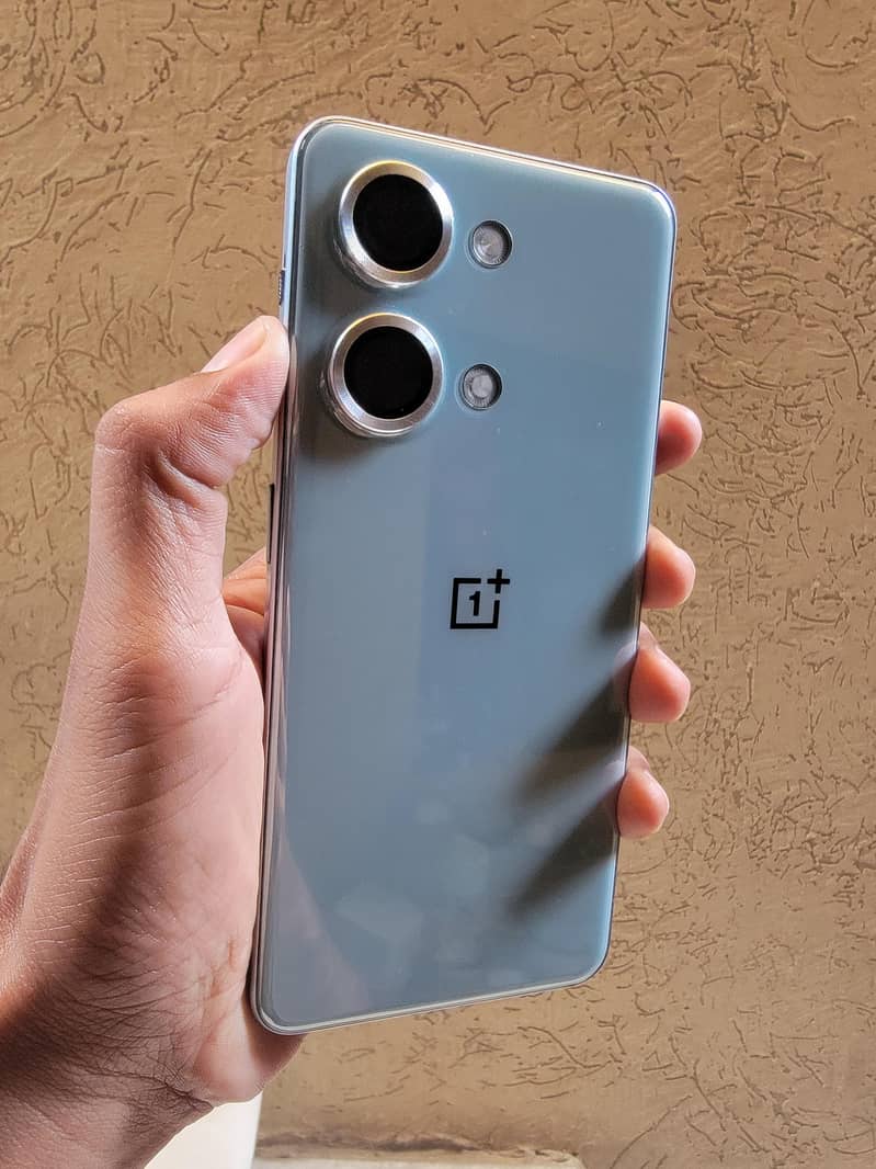 One Plus Ace 2V 0