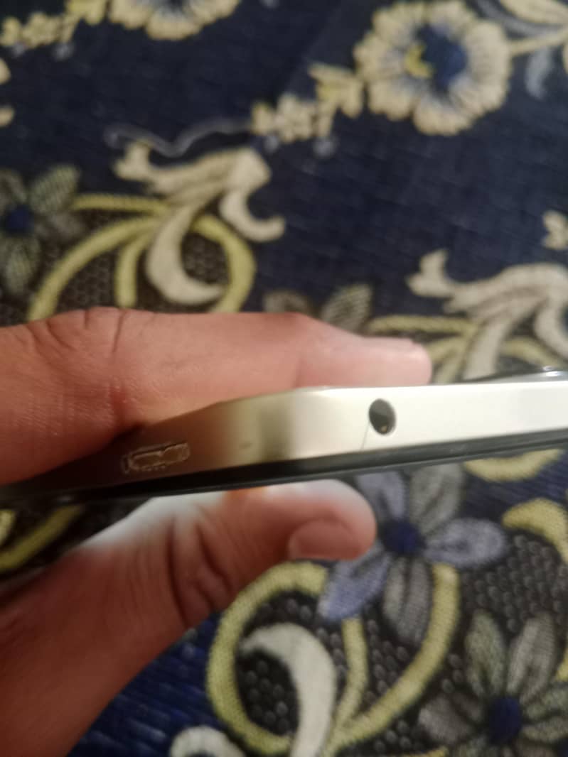 Realme C17 3