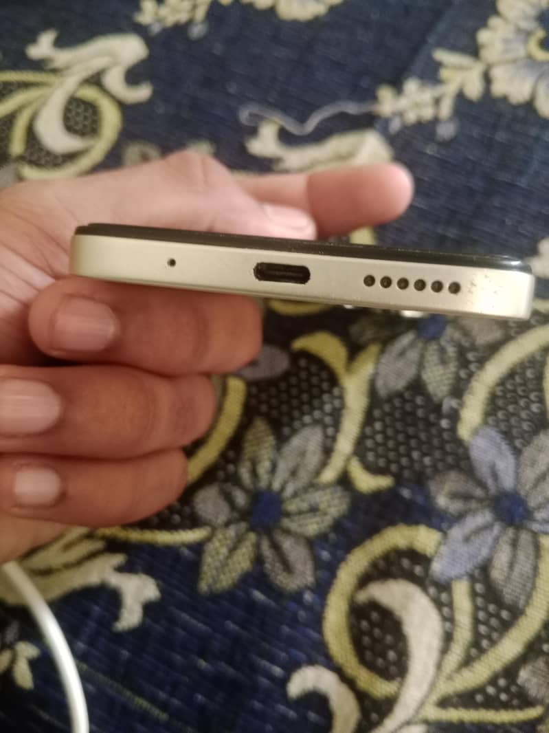 Realme C17 6