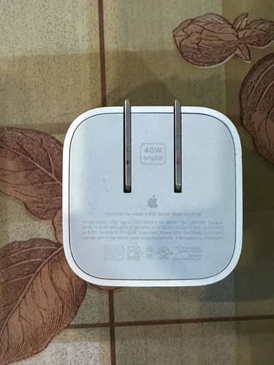 Iphone 17 Pro Max 40watt Charger for sale