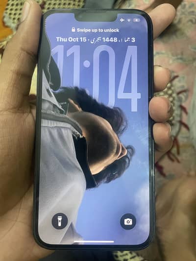 Apple iPhone 13