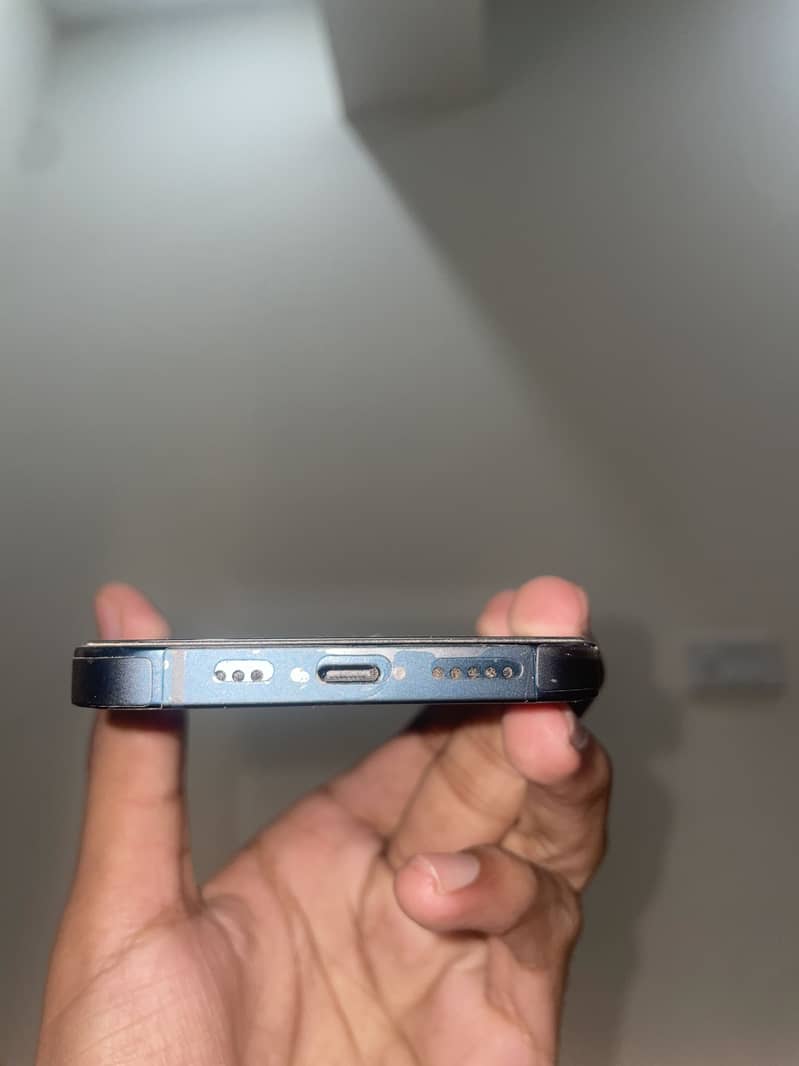 Apple iPhone 13 1