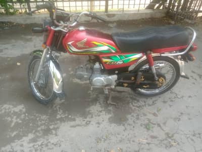 Honda 70 21/22 sale copy latar bike all ok i 03038356796
