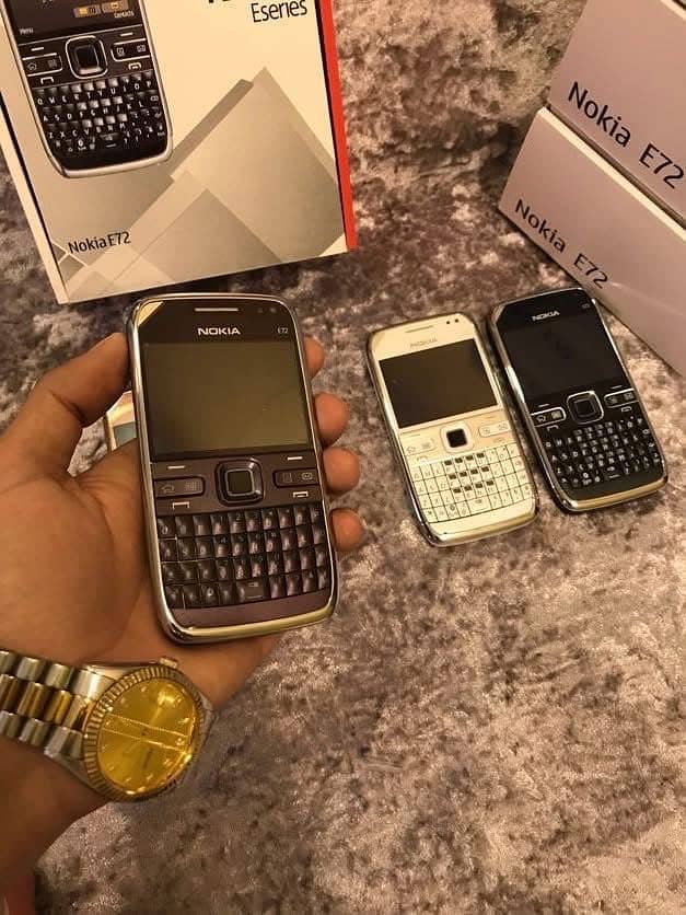 Nokia E72 3