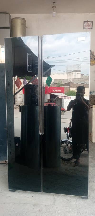 signature fridge non Frost good condition