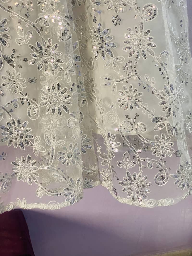 White maxi 6
