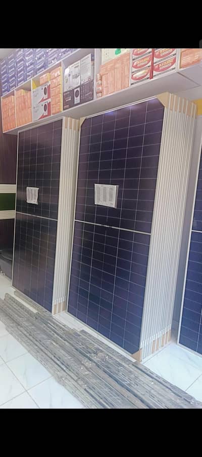 4 panels available 585 watt jinko-N-type bhair shops se bhi Kam rate