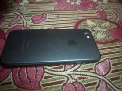 Apple iPhone 7