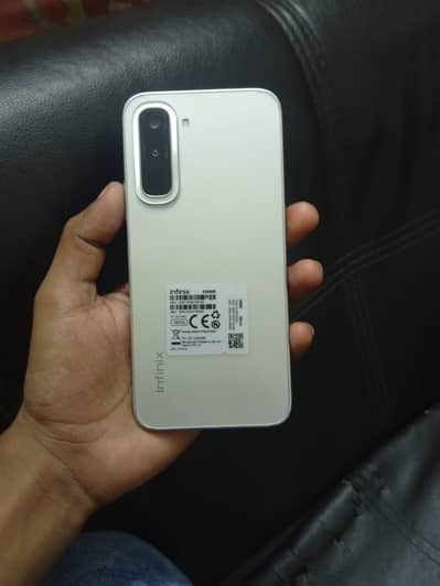Infinix Hot 70