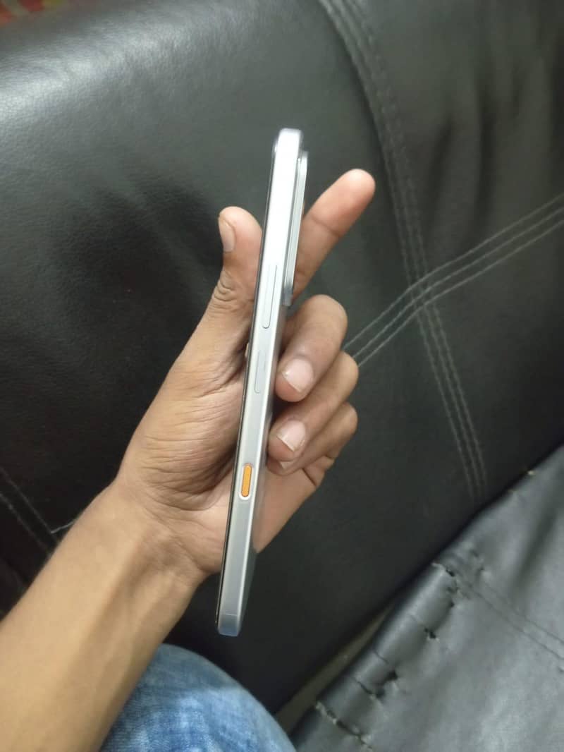Infinix Hot 70 - Mobile Phones - 1120478919