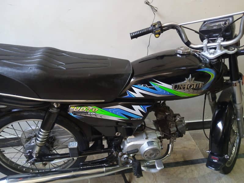 UNIQUE CD70 KARACHI 9