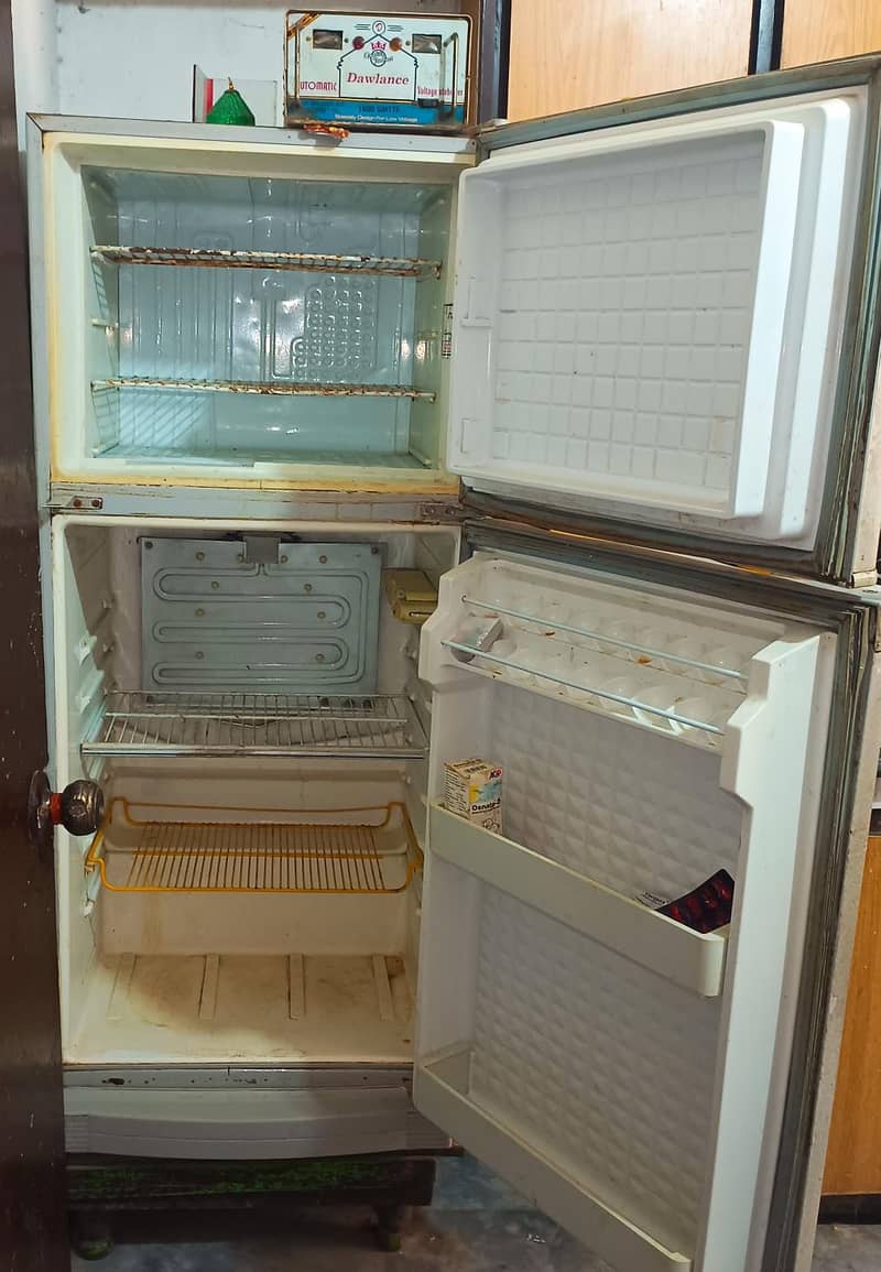 Dawlance refrigerator 1