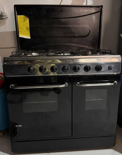 almost new only few times used perfect for baking and cooking
