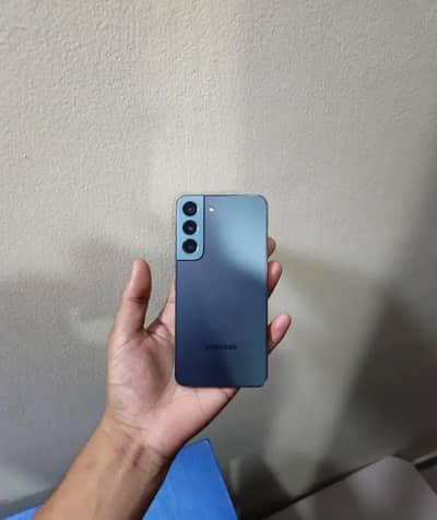 Samsung Mobile S22 non pta