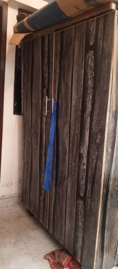 2 door wardrobe