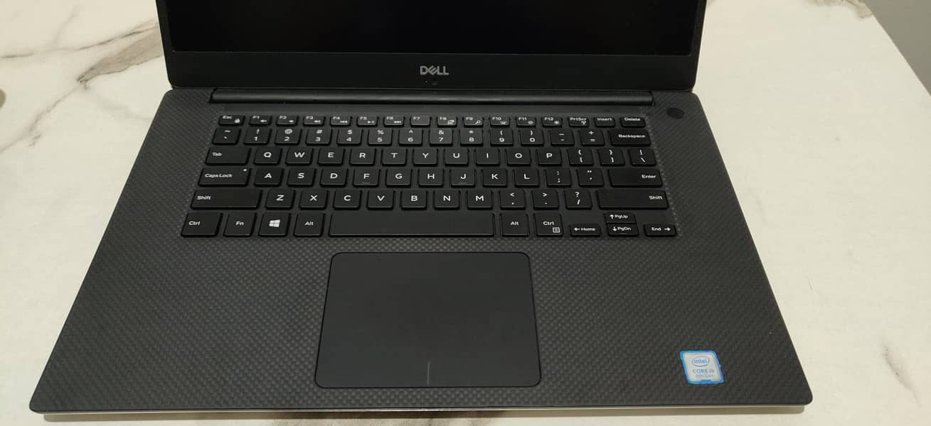 Dell Precision 5530 Powerful Machine 1