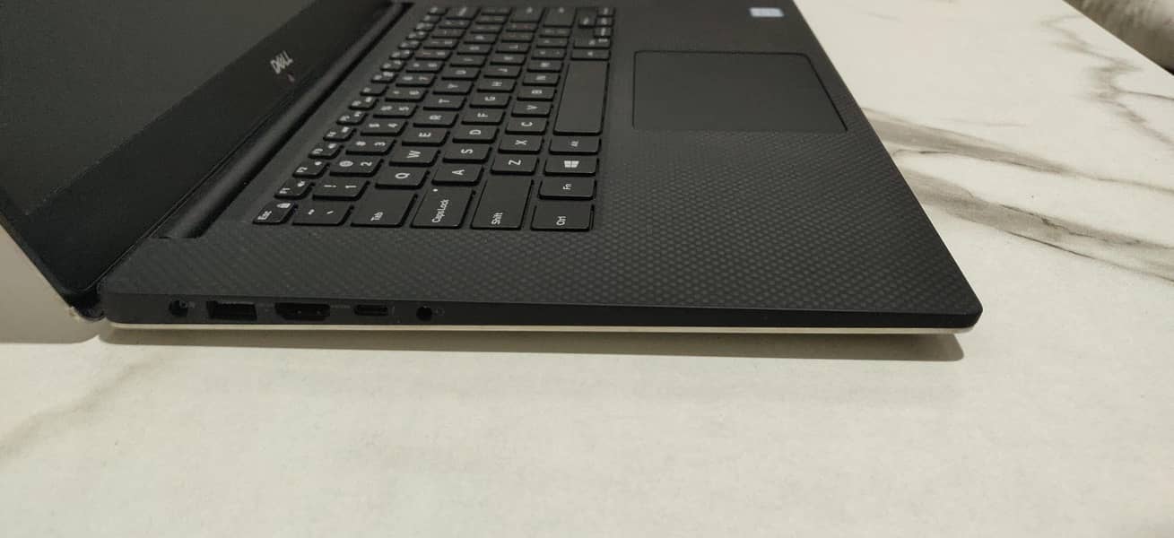 Dell Precision 5530 Powerful Machine 4
