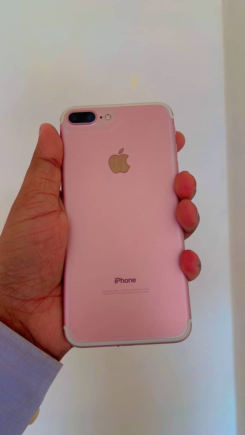 Apple iPhone 7 Plus 4