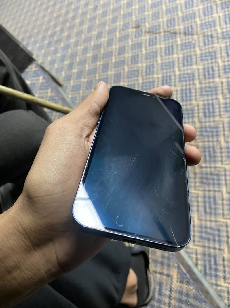 Apple iPhone 12 5