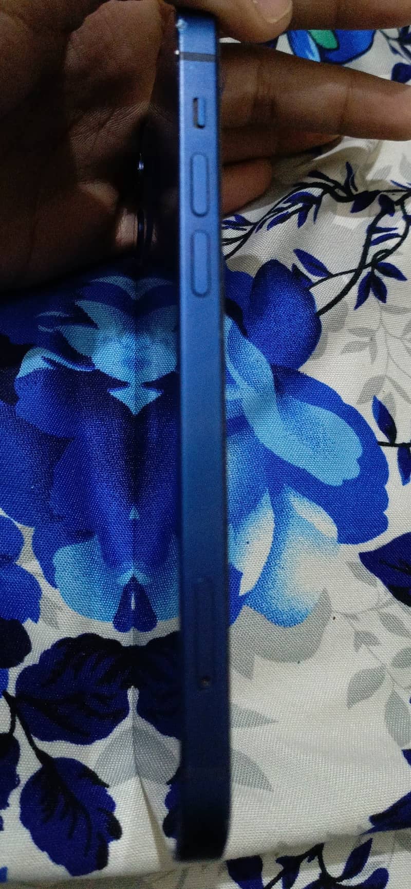 Apple iPhone 12 2