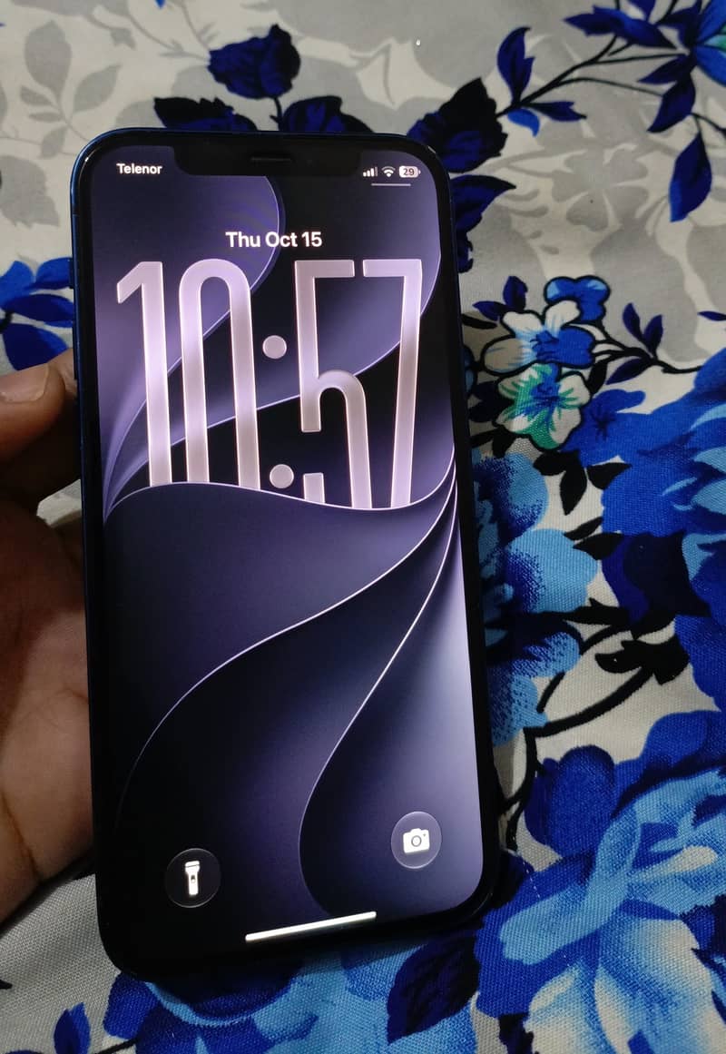 Apple iPhone 12 3