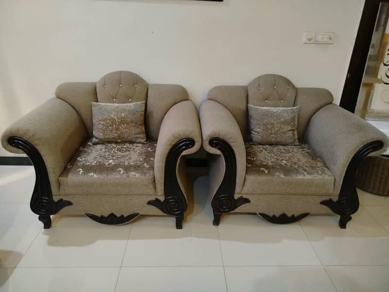 7 Seater sofa 0