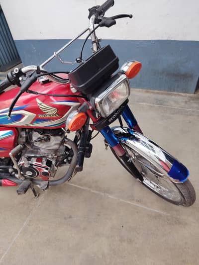 Honda 125 (2022 Model) – Spotless & Lush Condition!