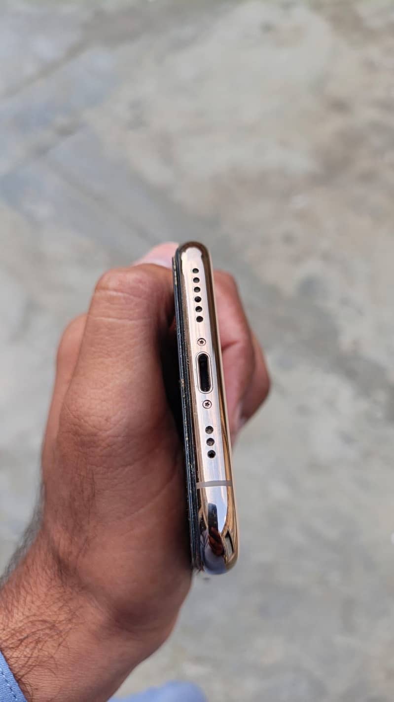 Apple iPhone 11 Pro 5
