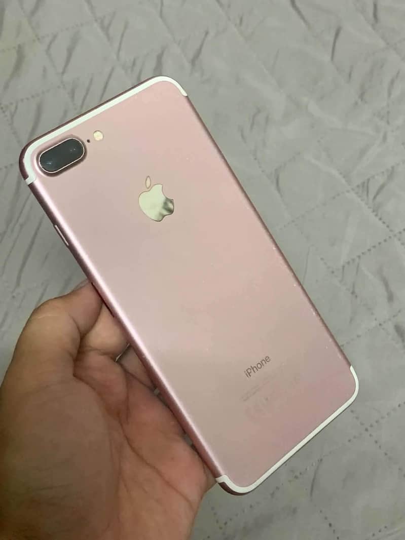 Apple iPhone 7 Plus 0