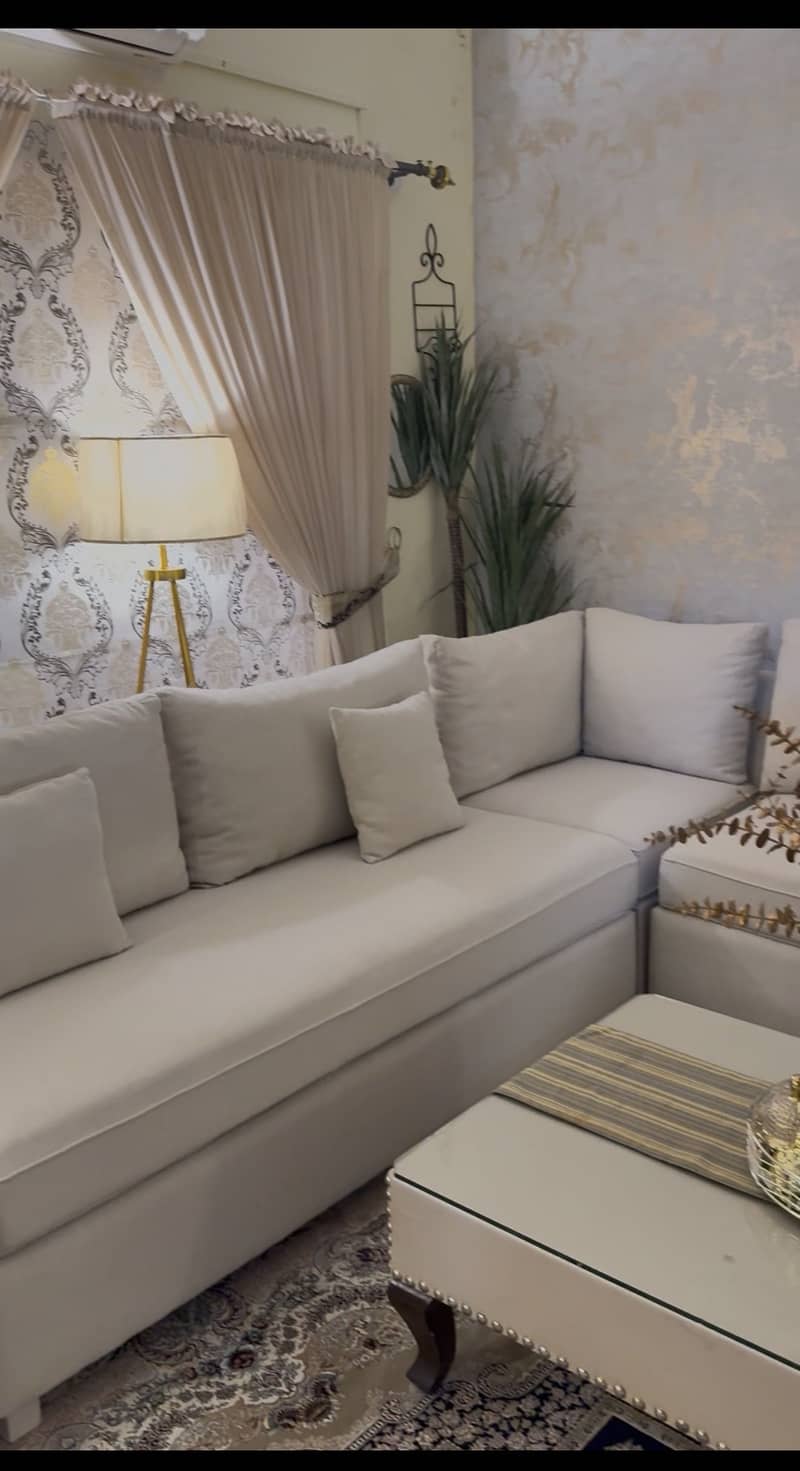 L-shaped sofa 4