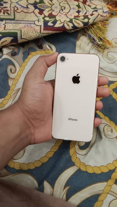 Apple iPhone 8