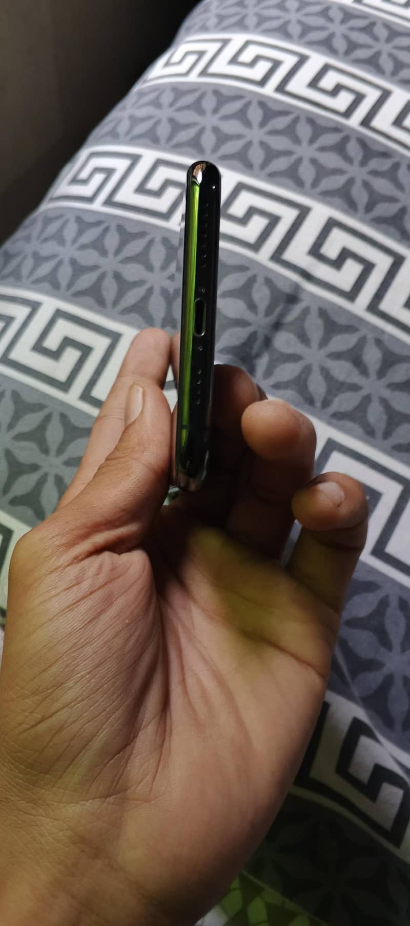 Apple iPhone 11 Pro Max 2