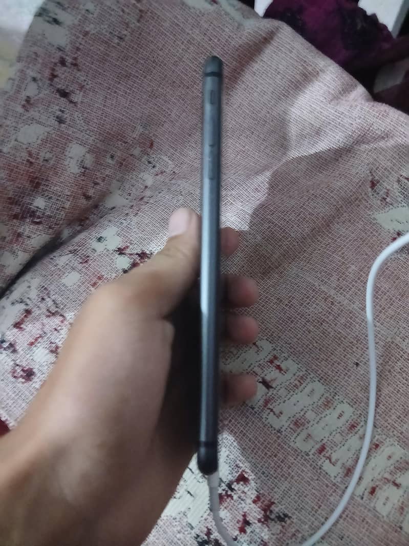 Apple iPhone 8 Plus 8
