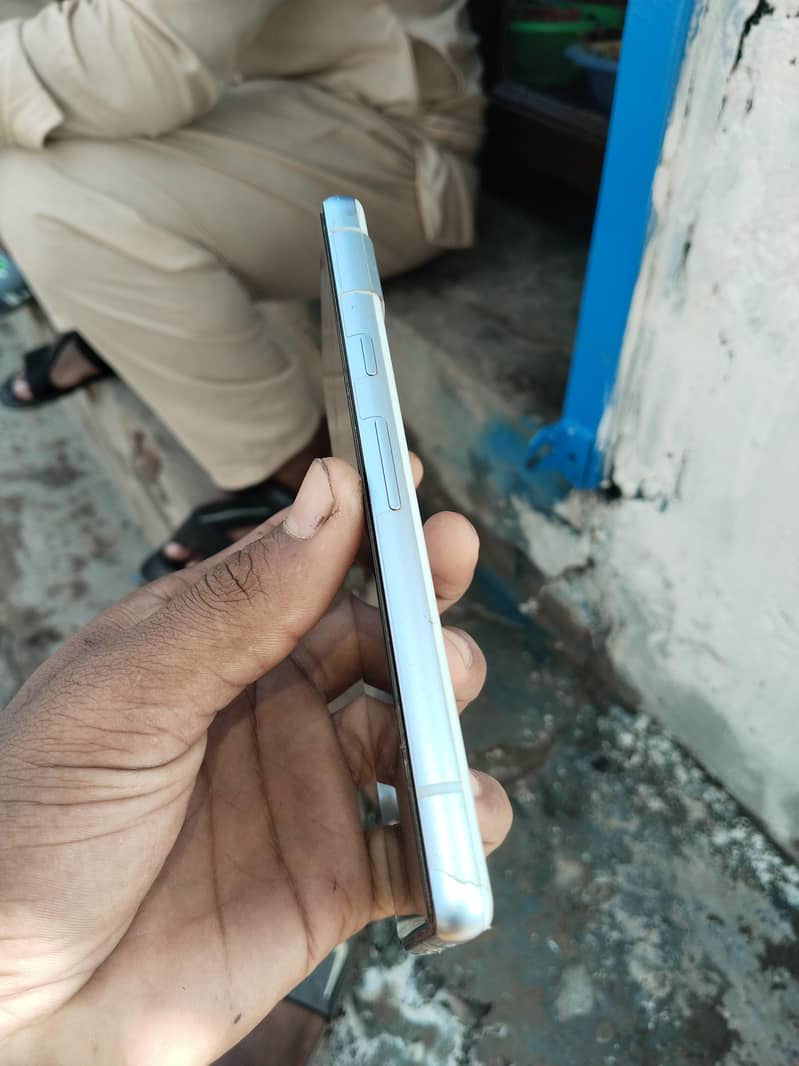Google Pixel 7a 2