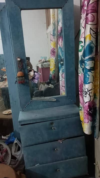 Dressing Table For sale