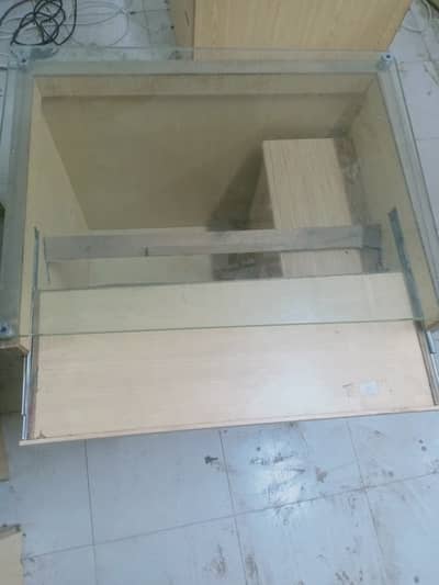Computer tables