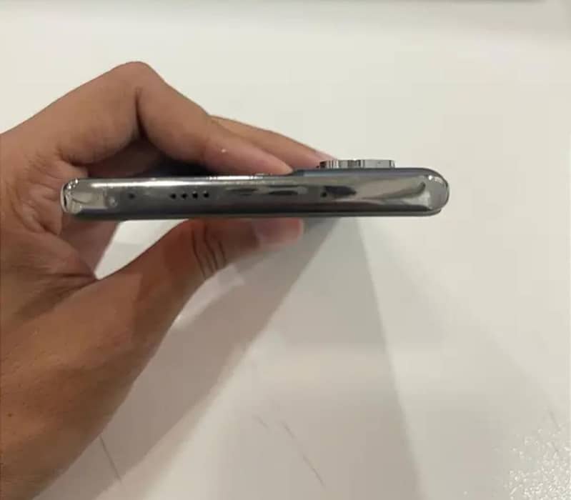 Tecno CAMON 40 Pro 3