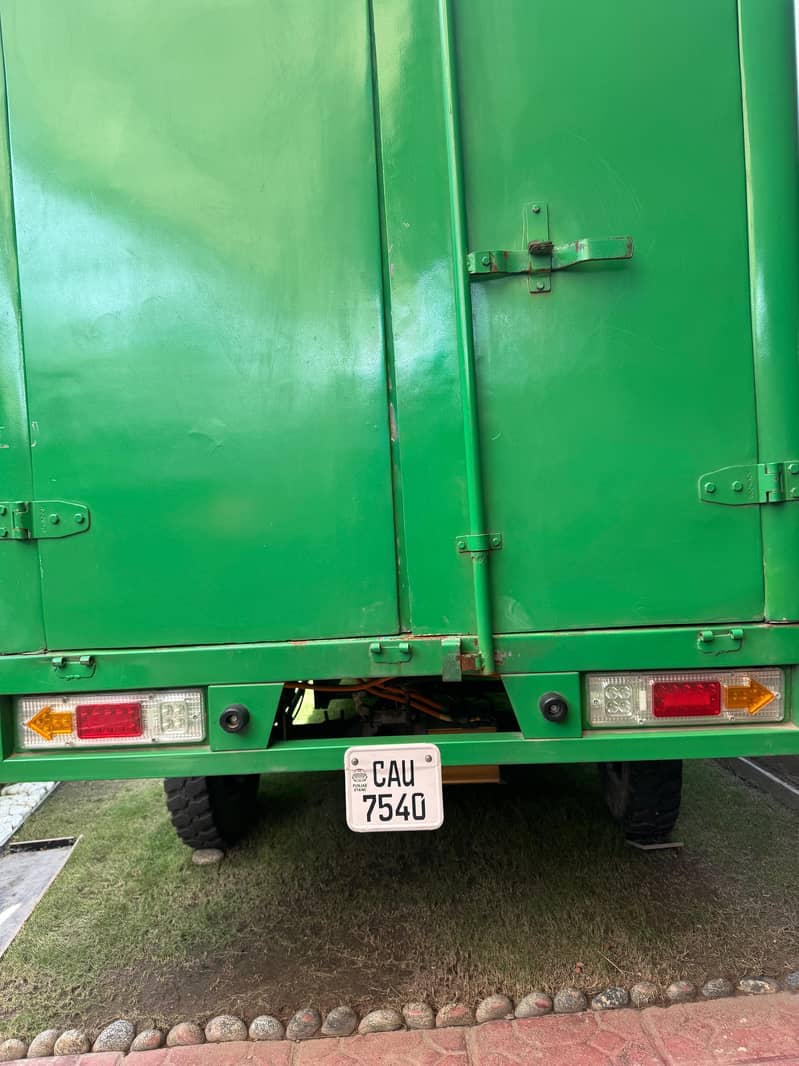 Electric loader cargo Rickshaw 6