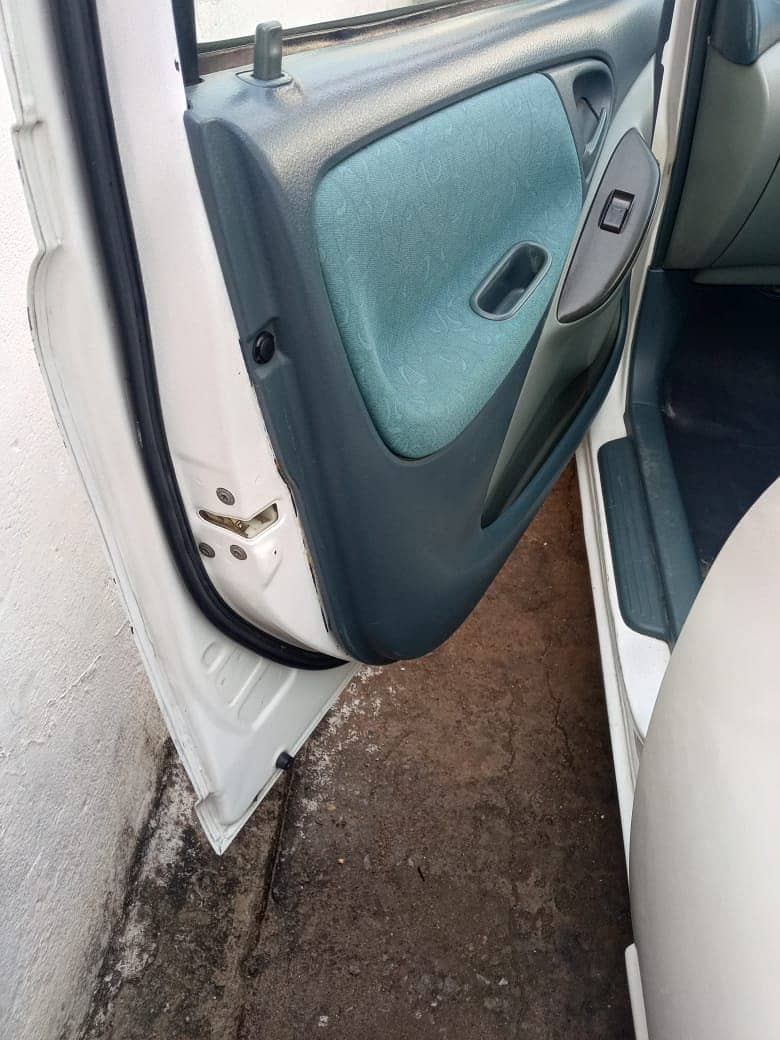 VITZ 2000 12