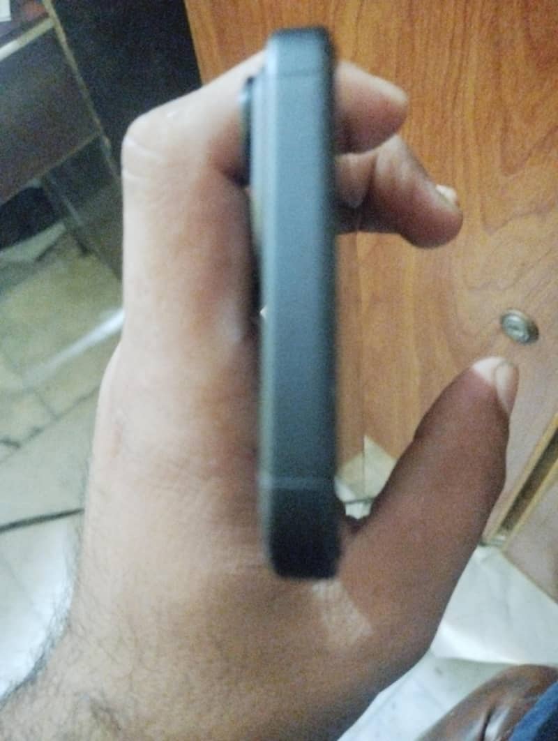 iPhone 15 Non-PTA – Original Apple Phone 5