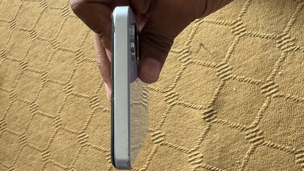 Realme Note 60 1