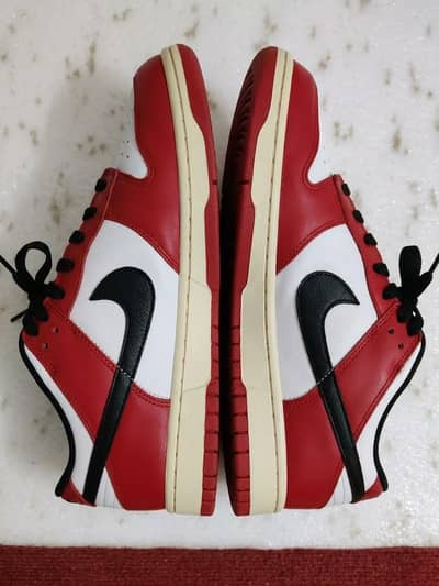 Nike Dunk Low (Chicago Colorway) - Excellent Condition