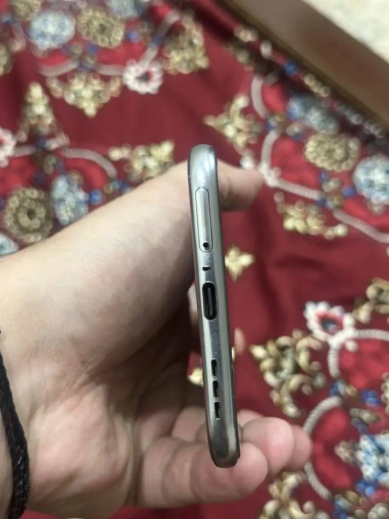Tecno Spark 40 pro plus 5